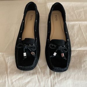 MICHAEL KORS WOMEN MOCCASINS VERY NICE
